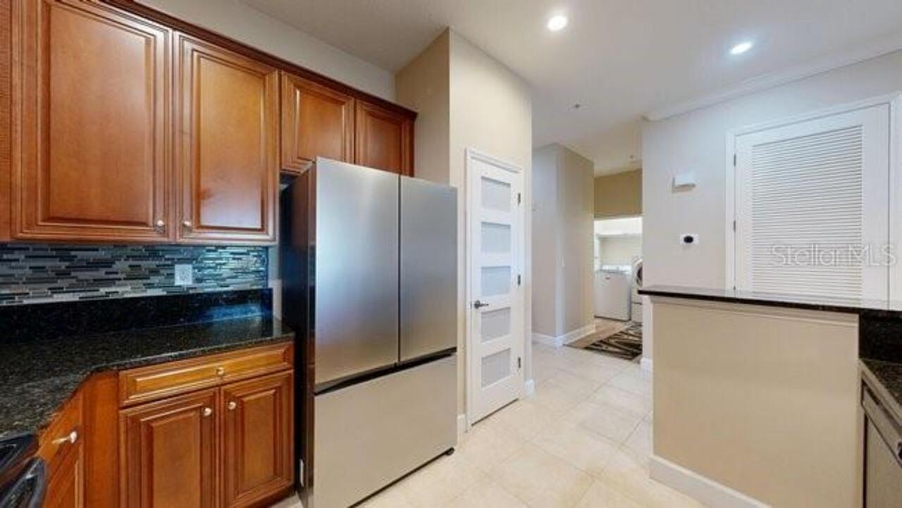 Listing Photo 12