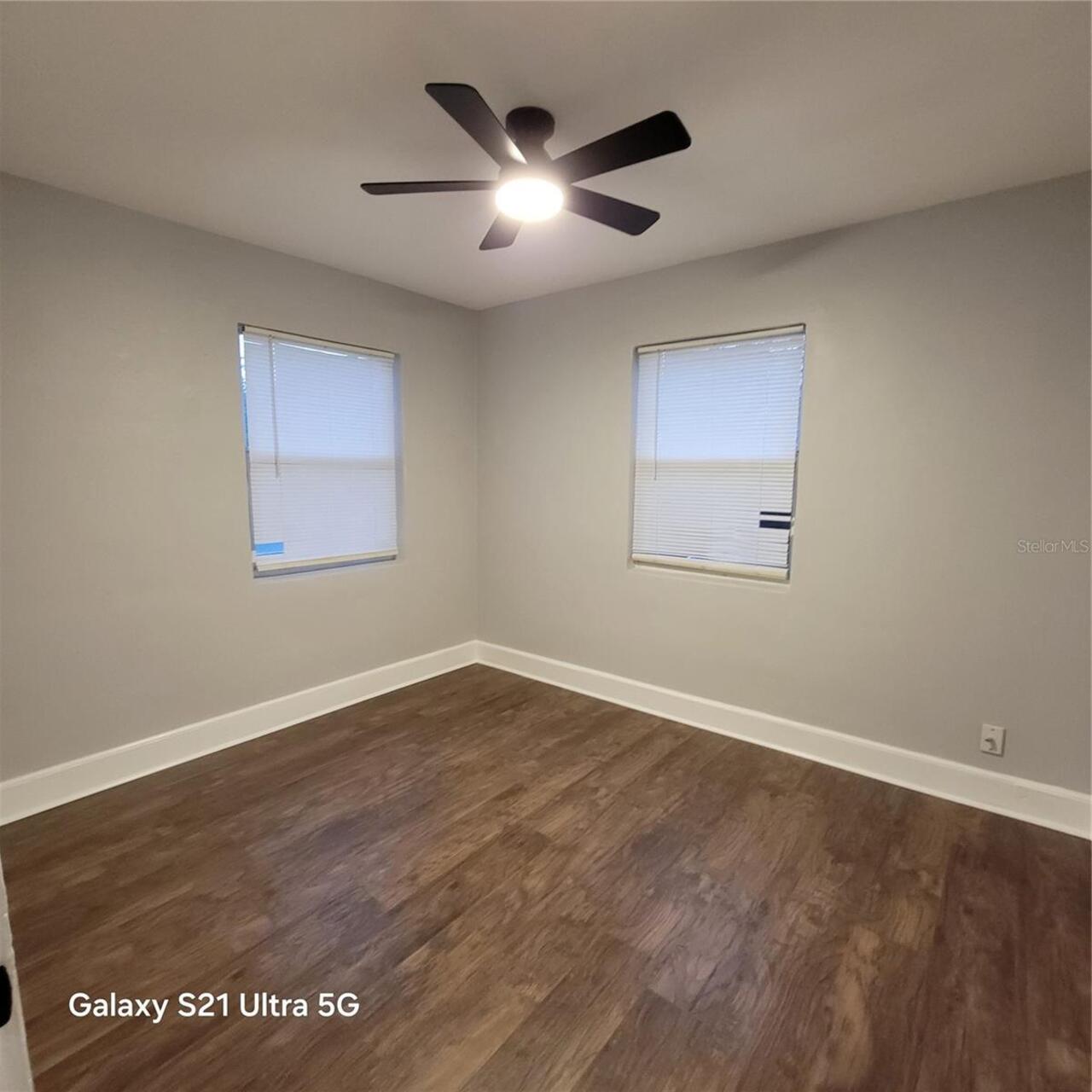Listing Photo 12