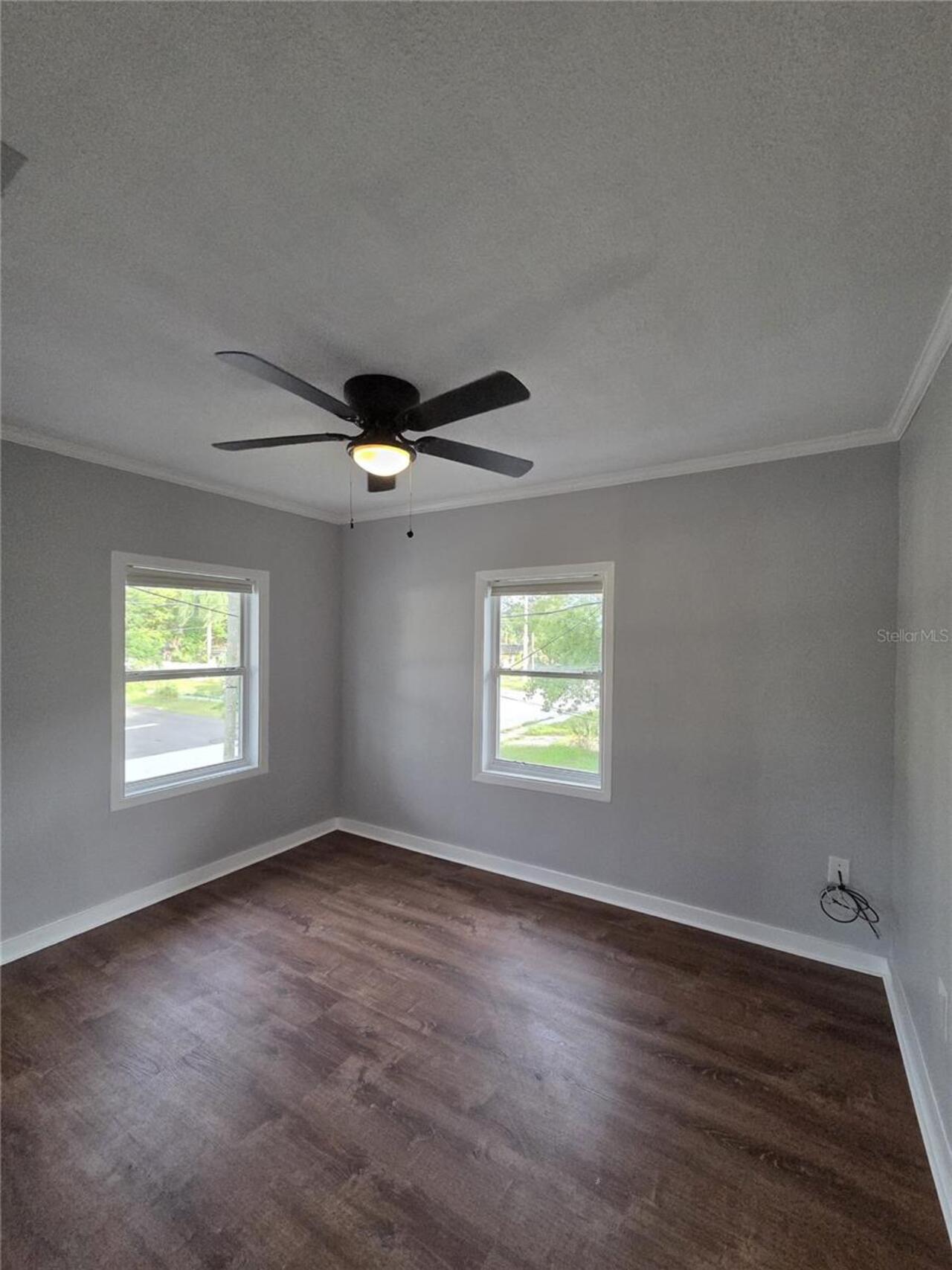 Listing Photo 12