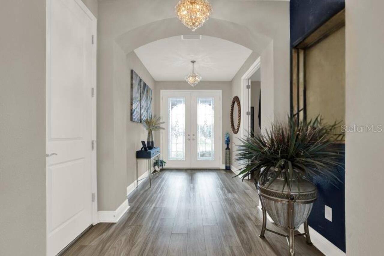 Listing Photo 11