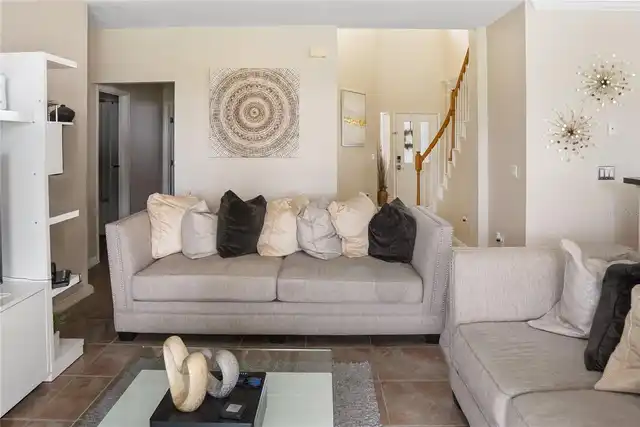 Listing Photo 10