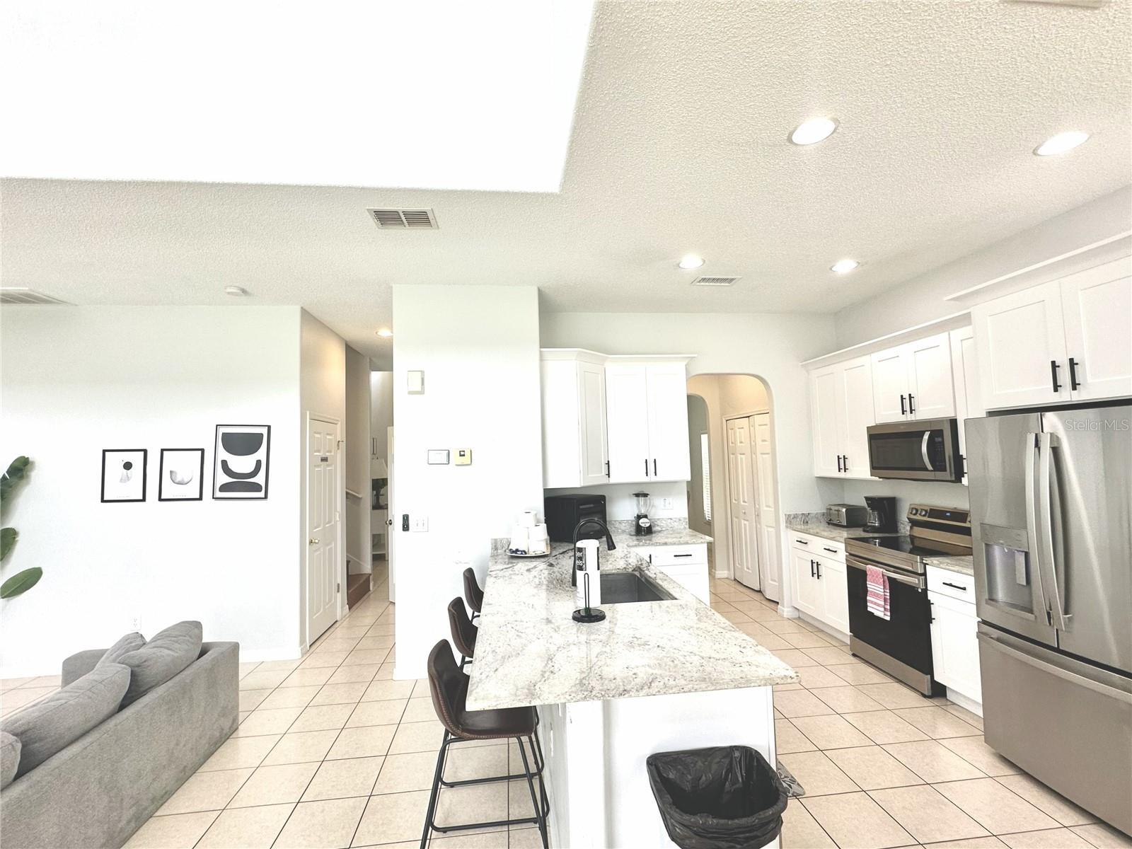 Listing Photo 10