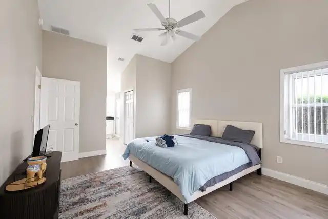 Listing Photo 21