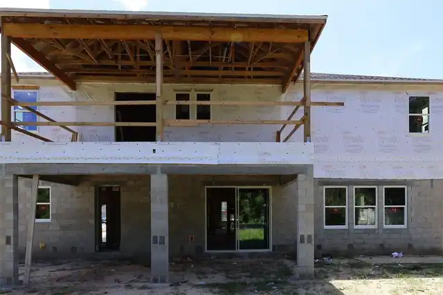 Listing Photo 17