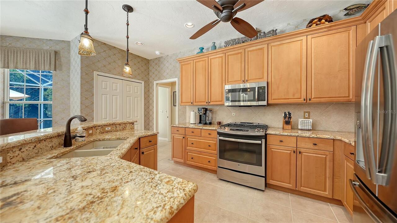 Listing Photo 9