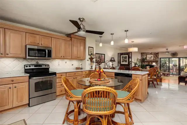Listing Photo 16