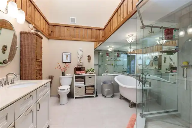 Listing Photo 23