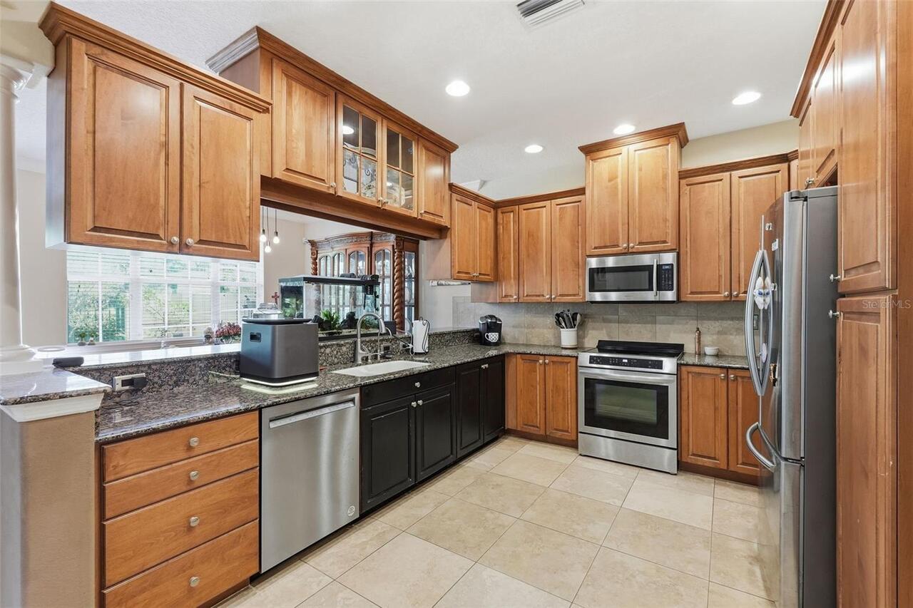 Listing Photo 12