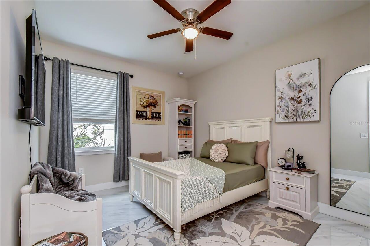 Listing Photo 28