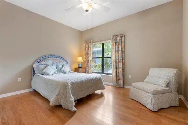 Listing Photo 31