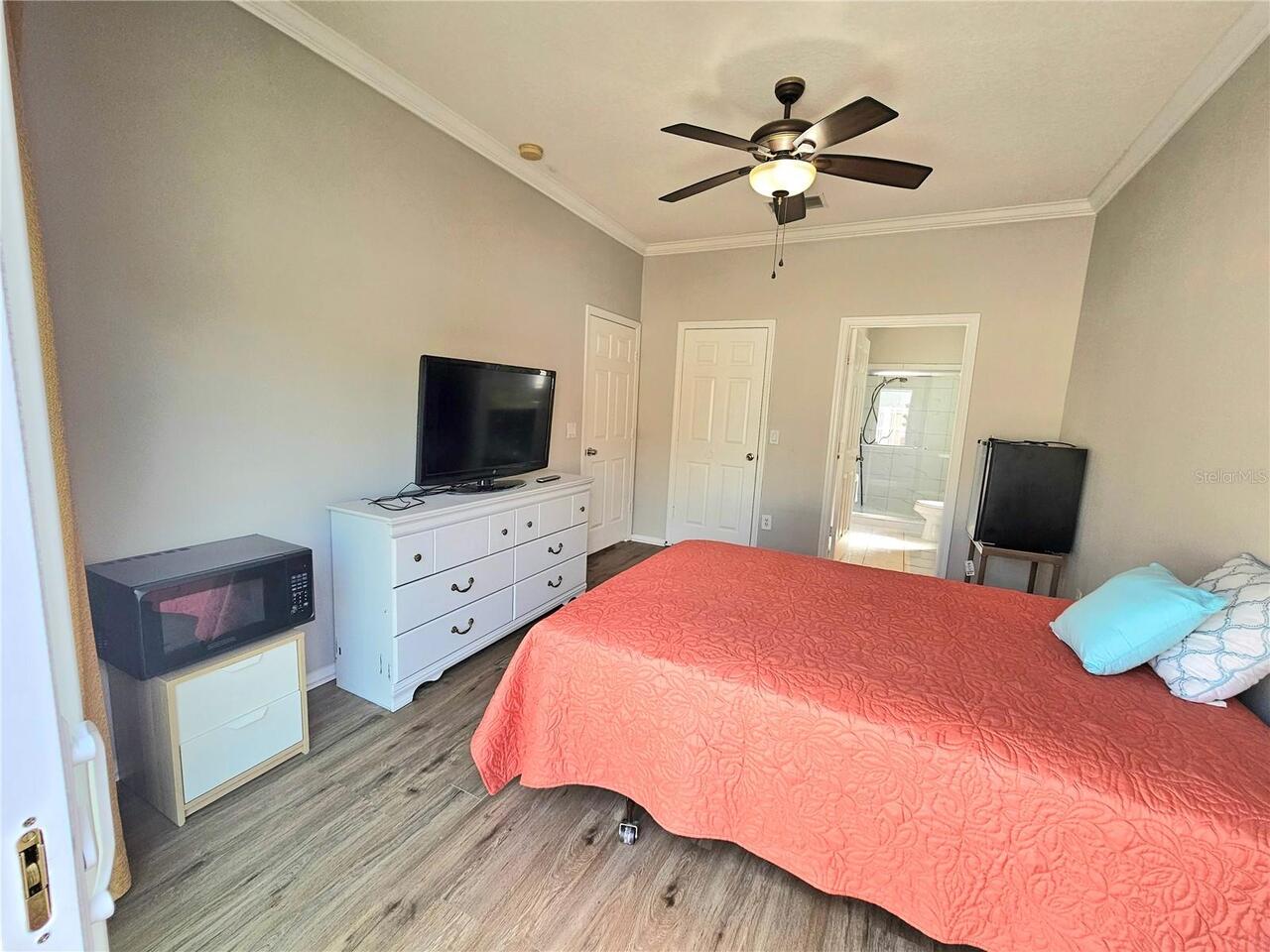 Listing Photo 7