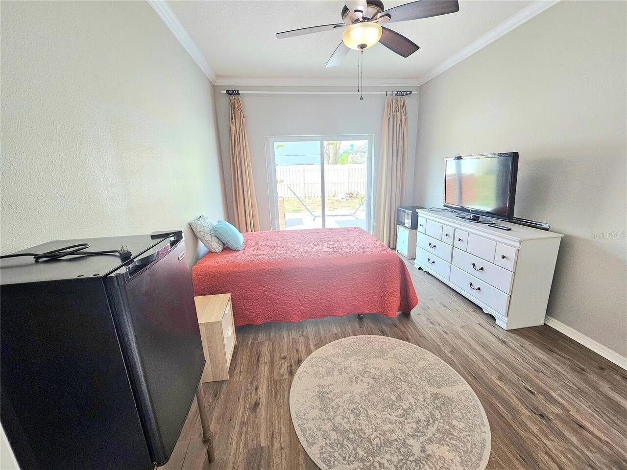 Listing Photo 12