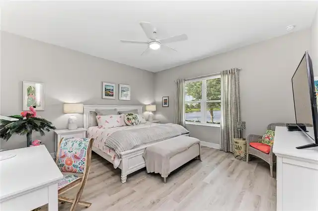 Listing Photo 24