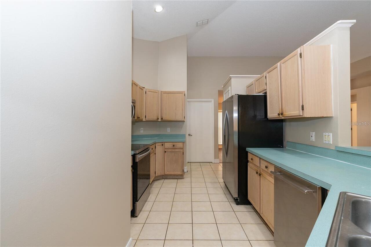 Listing Photo 10