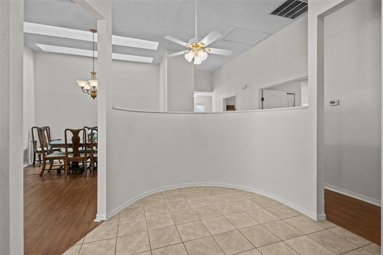 Listing Photo 12