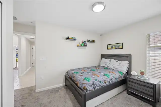 Listing Photo 18