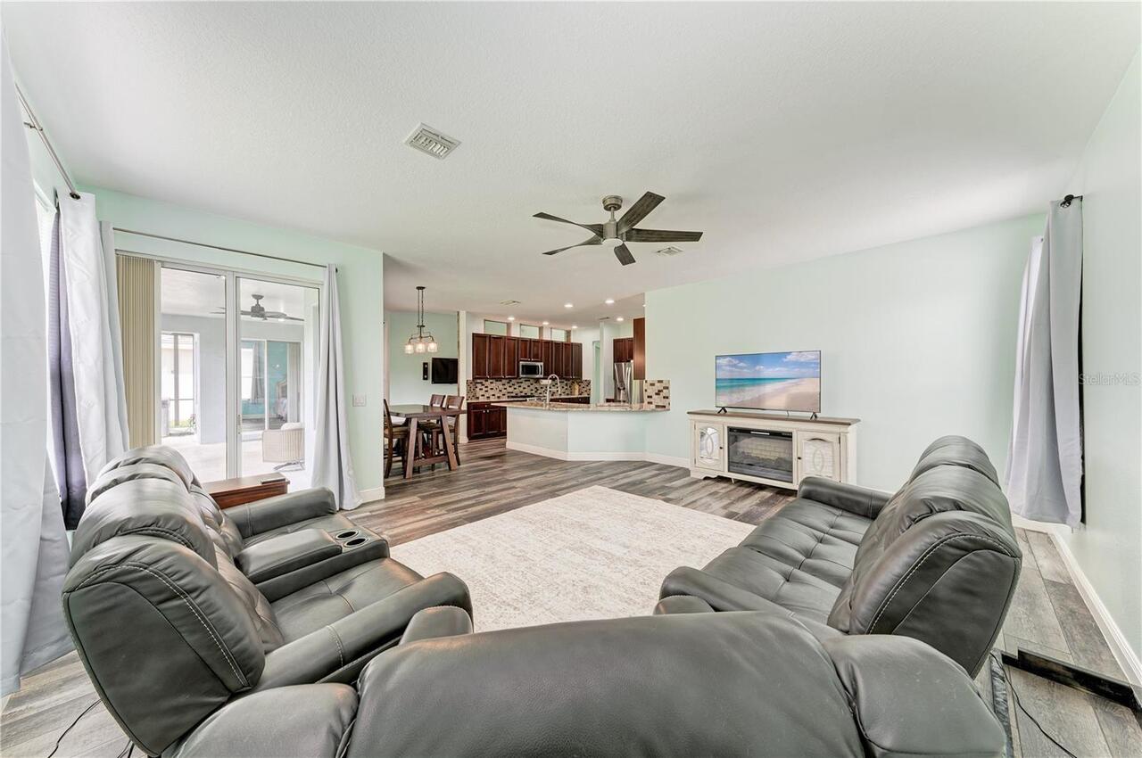 Listing Photo 15