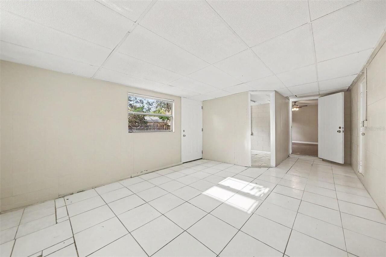 Listing Photo 10