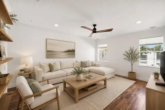 Listing Photo 10