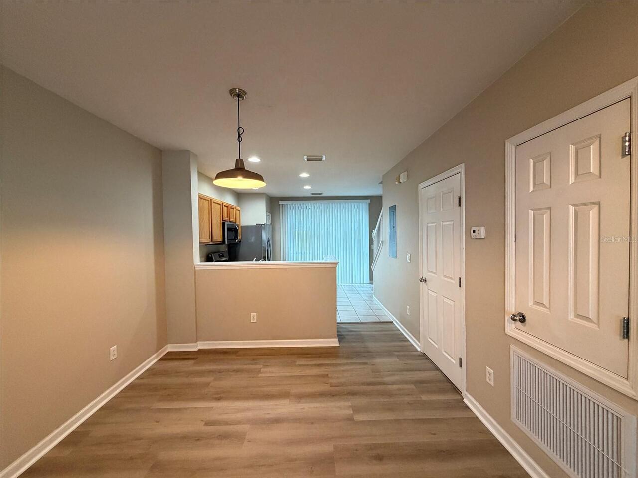 Listing Photo 8