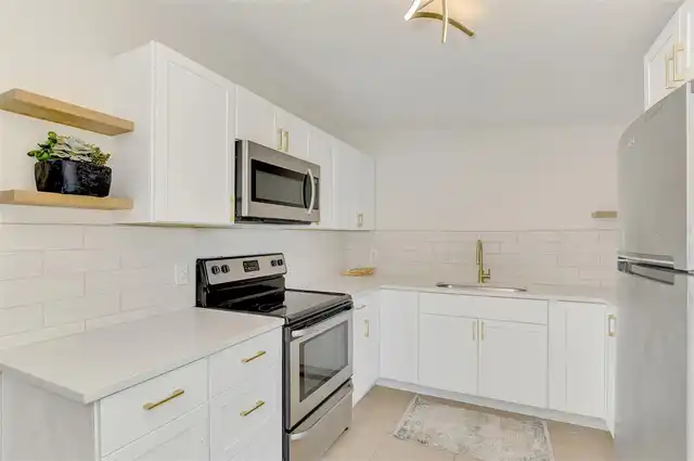 Listing Photo 16