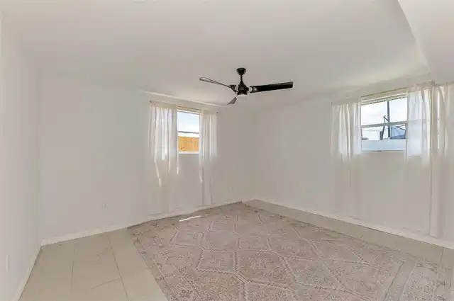 Listing Photo 34