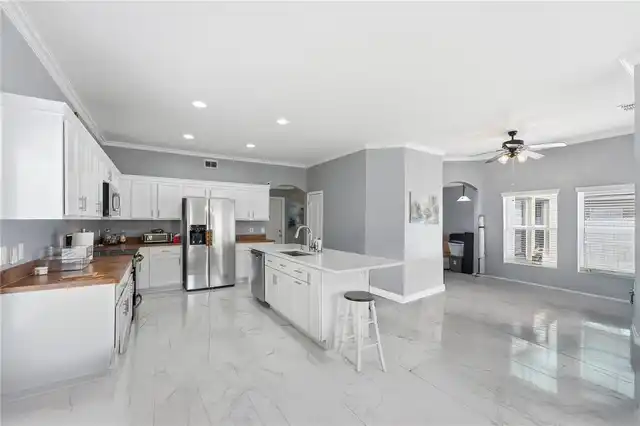 Listing Photo 16