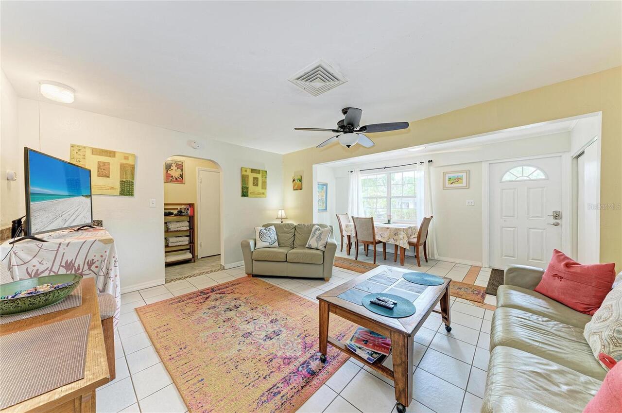 Listing Photo 10