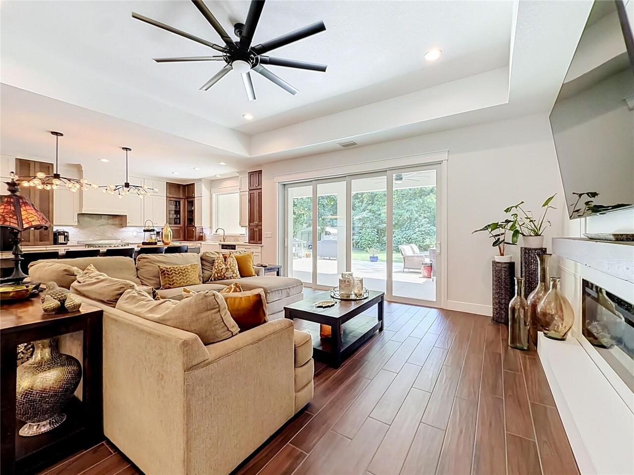 Listing Photo 8