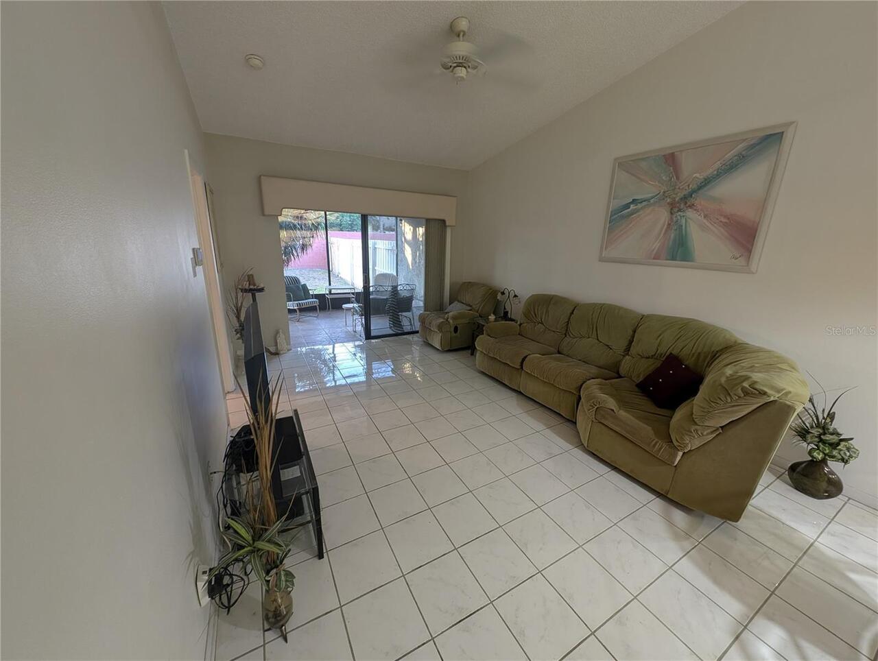 Listing Photo 12