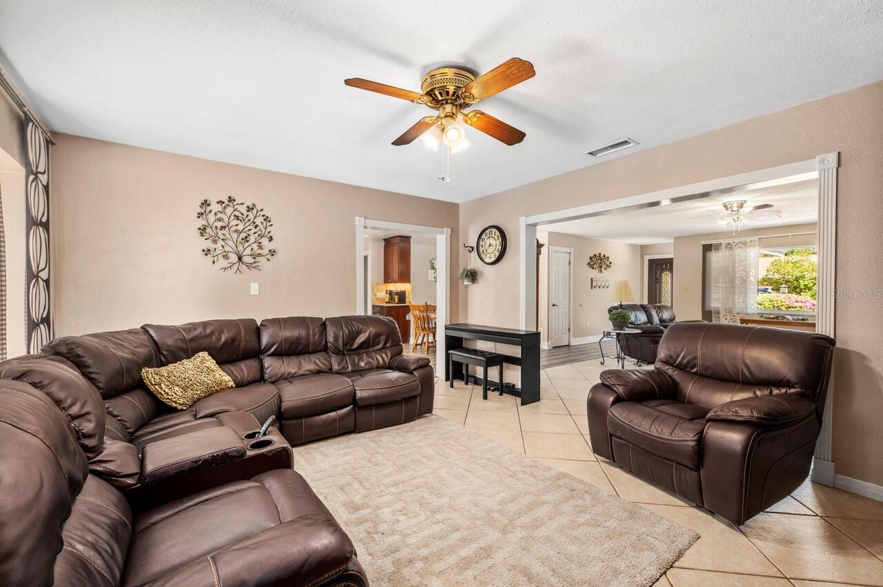Listing Photo 12