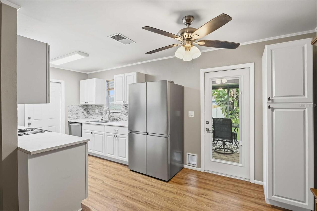 Listing Photo 10