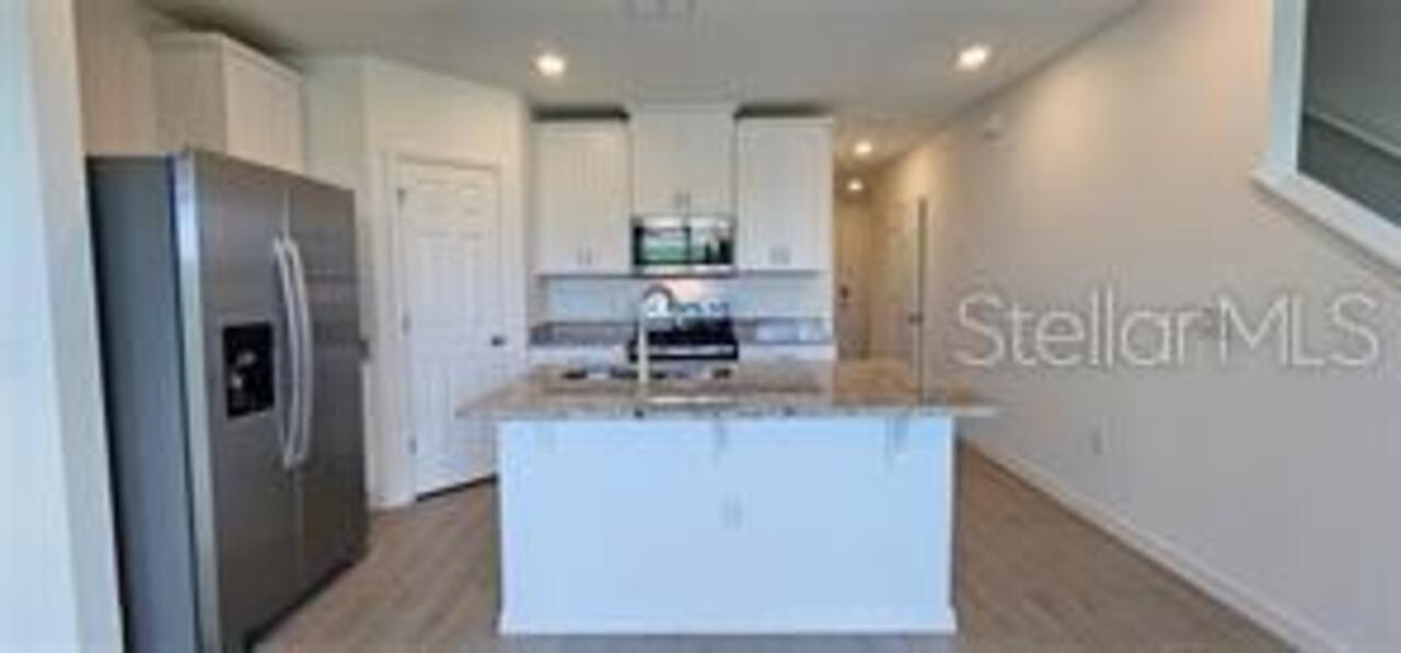 Listing Photo 9