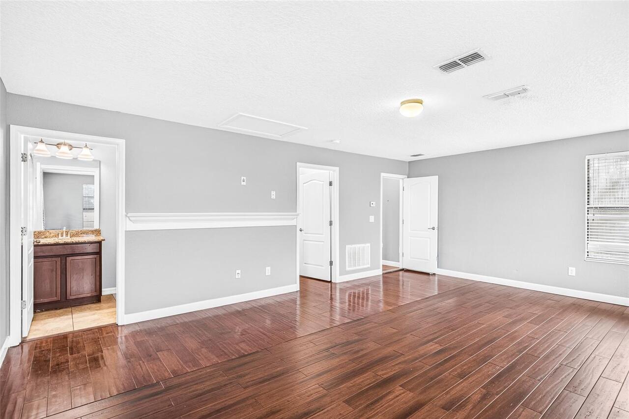 Listing Photo 43