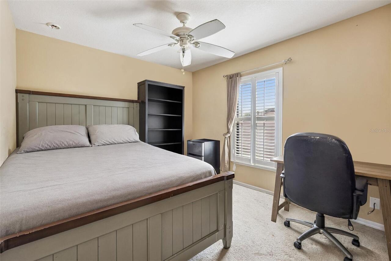 Listing Photo 12