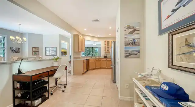 Listing Photo 12