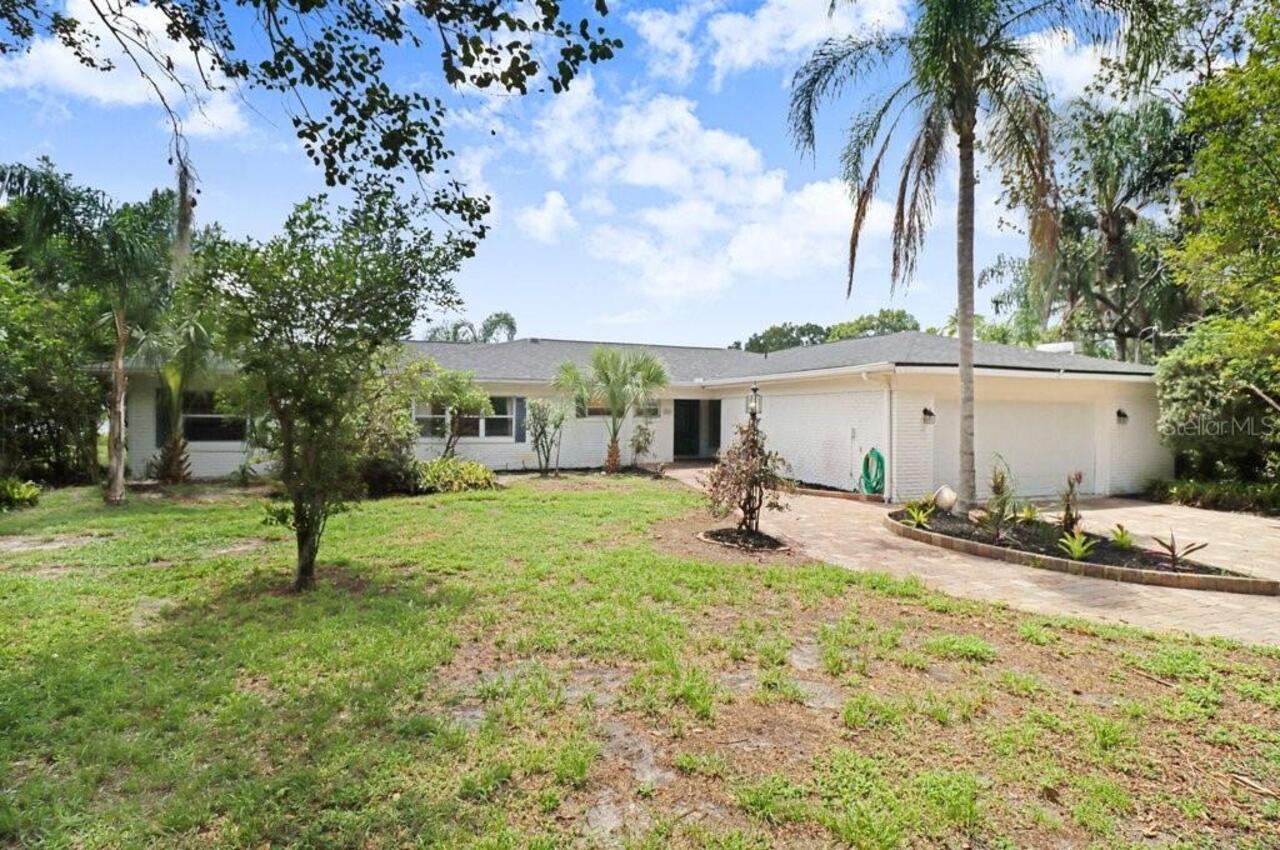 Listing Photo 11