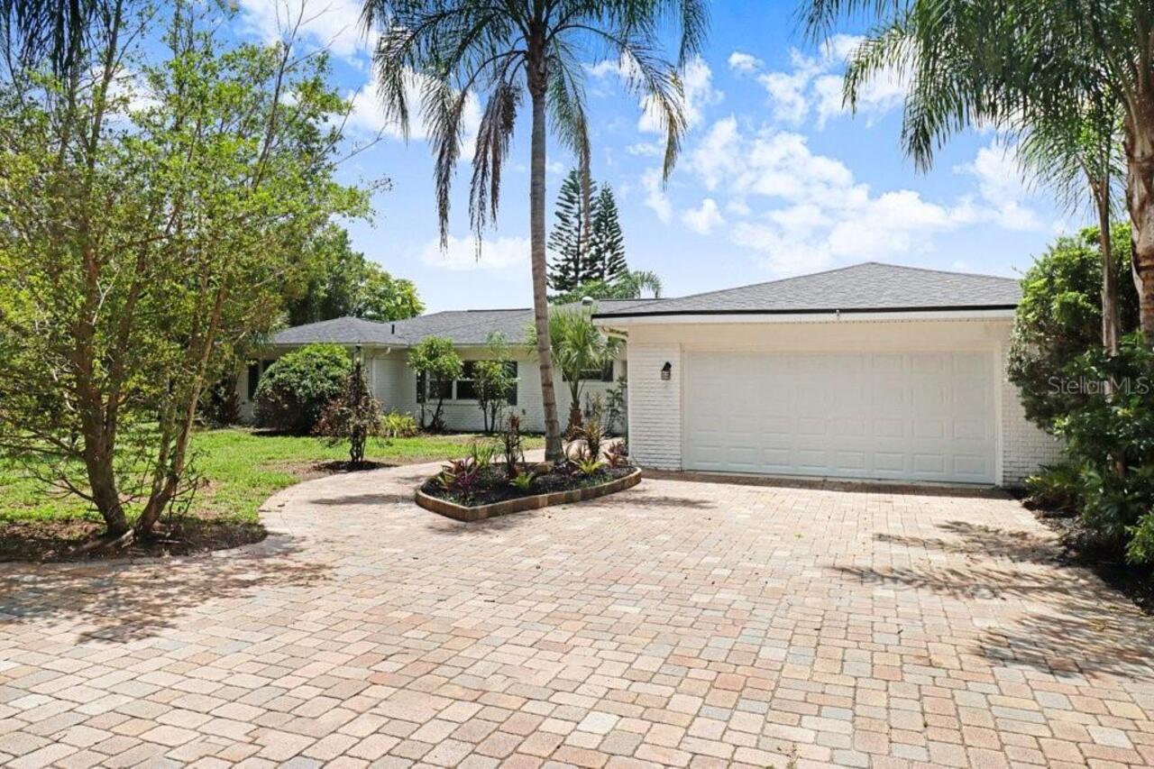 Listing Photo 8