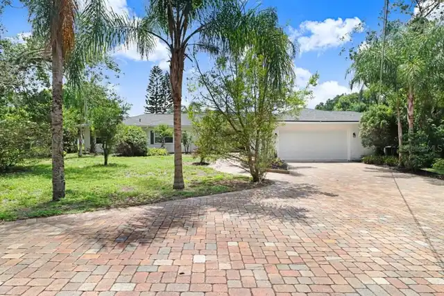 Listing Photo 7