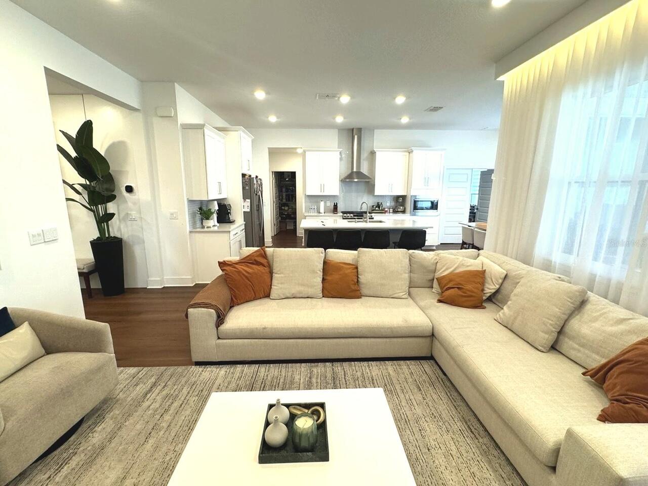 Listing Photo 14