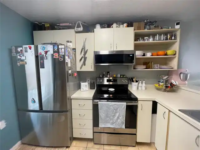 Listing Photo 12