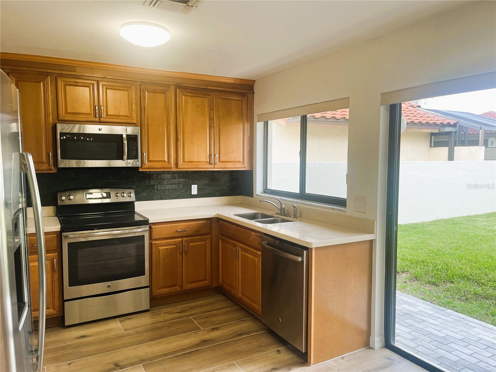 Listing Photo 11