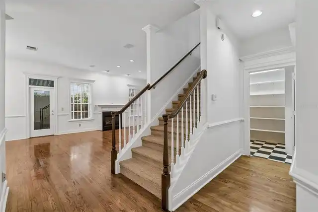 Listing Photo 10