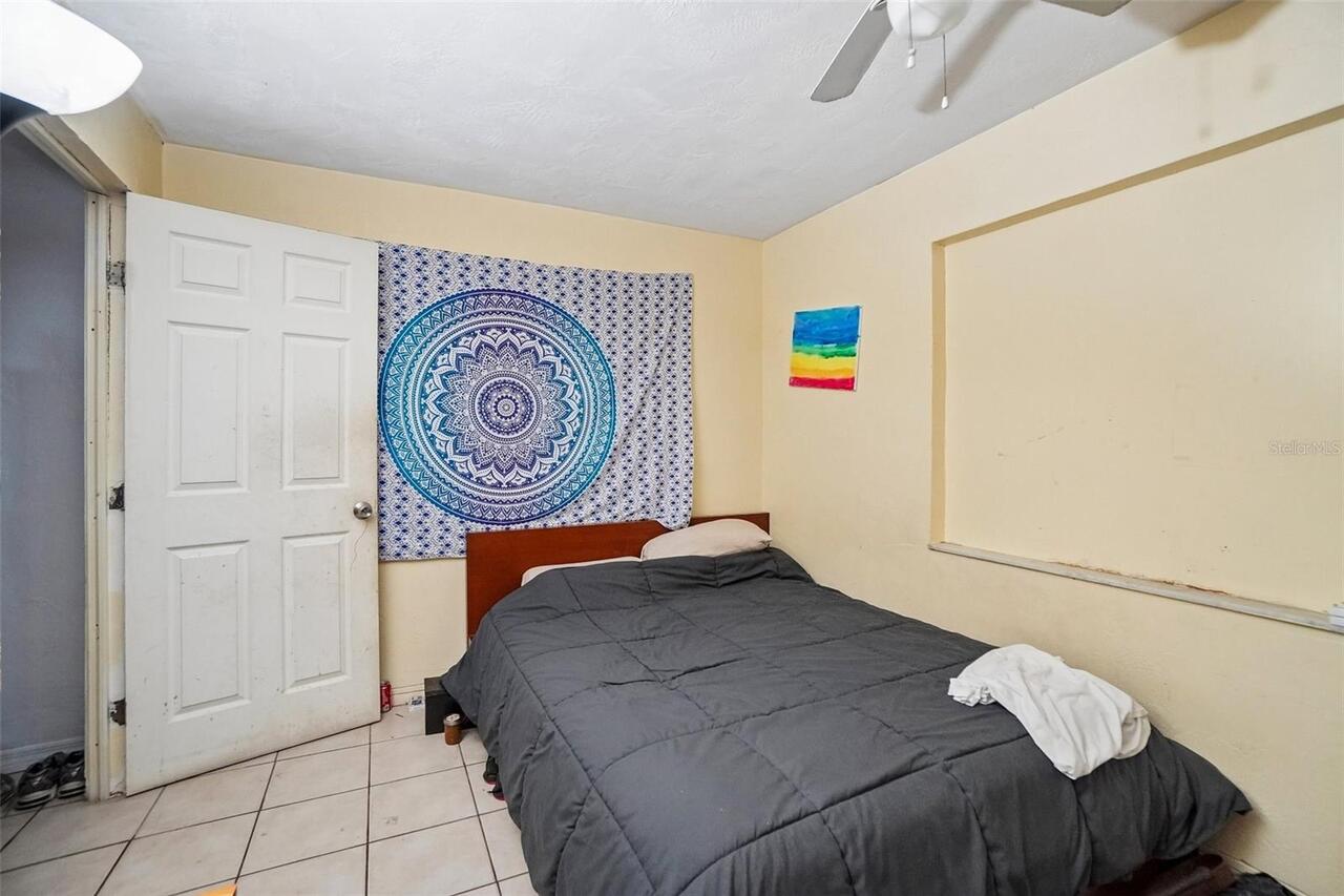 Listing Photo 12