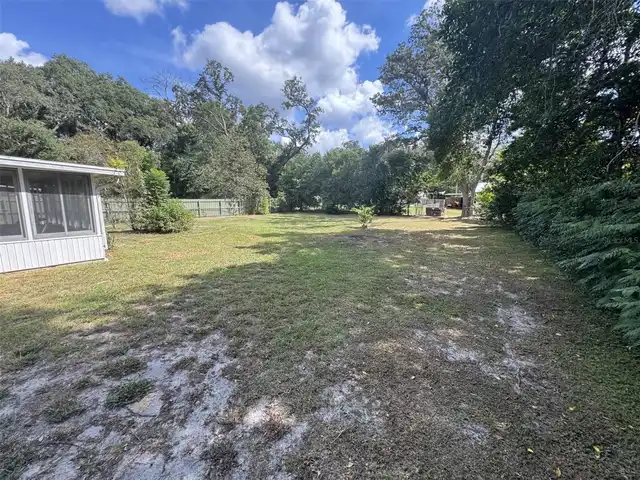 Listing Photo 16