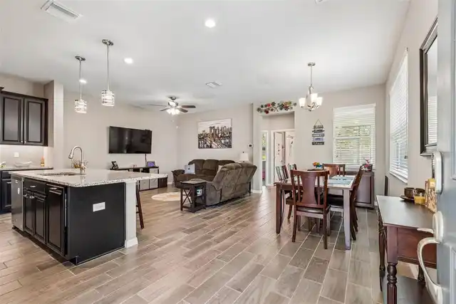 Listing Photo 7