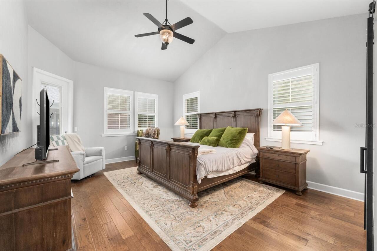 Listing Photo 17