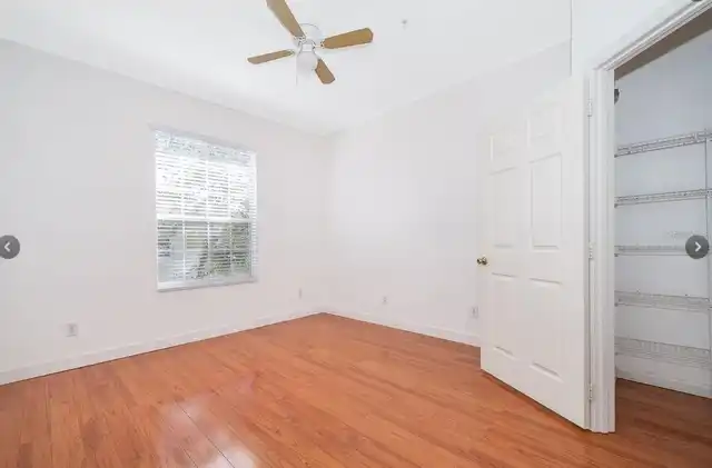 Listing Photo 12