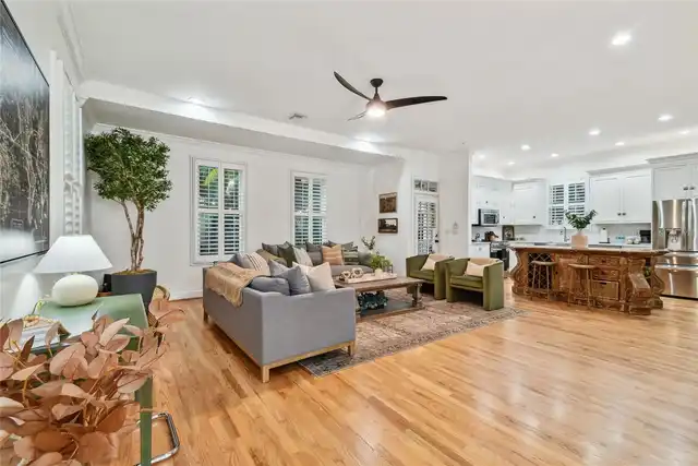 Listing Photo 9