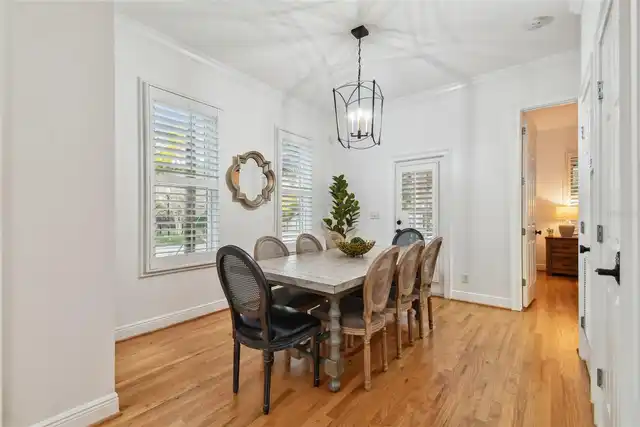 Listing Photo 17